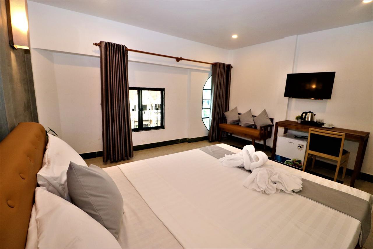Grand Elevation Hotel Phnom Penh Exterior foto