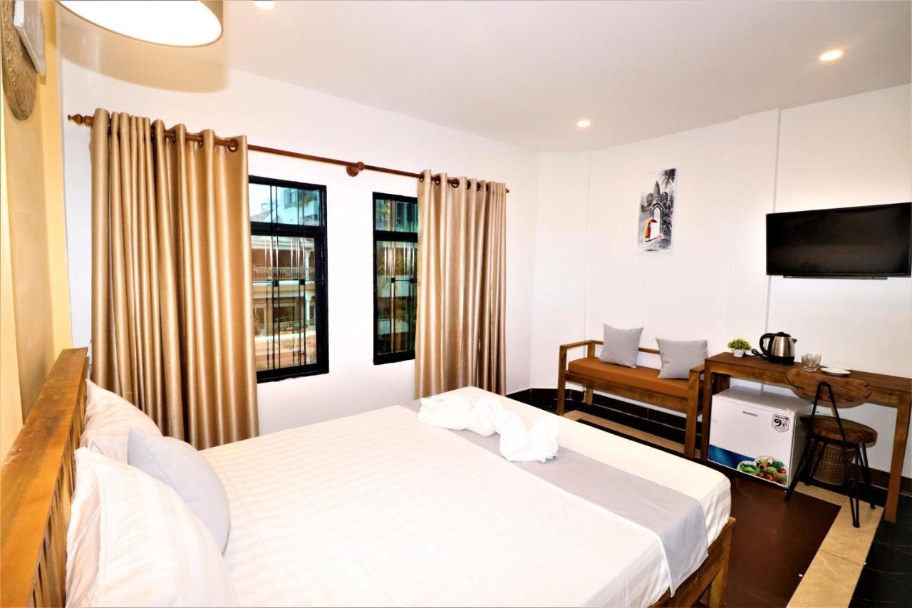 Grand Elevation Hotel Phnom Penh Exterior foto
