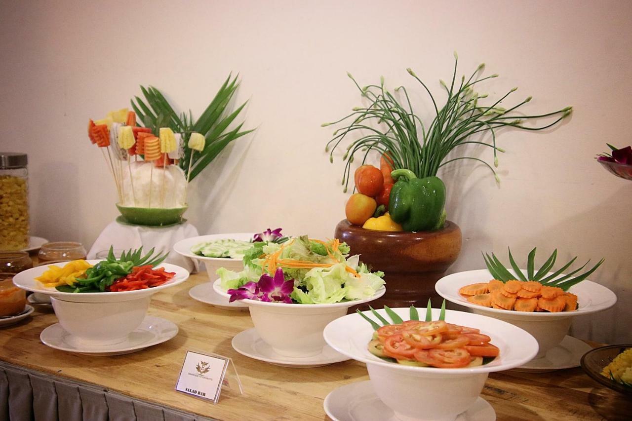 Grand Elevation Hotel Phnom Penh Exterior foto